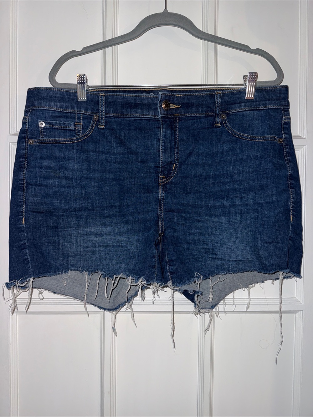 torrid Dark Blue Perfect 5” Vintage Denim Shorts Frayed Hem Jean Shorts 16